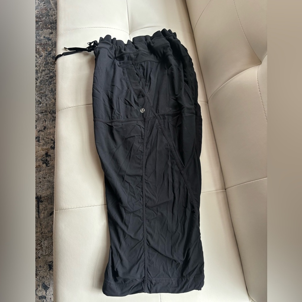 Lululemon crop pants